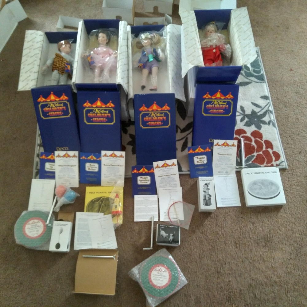 Ashton Drake McClelland Childrens Circus Collectio